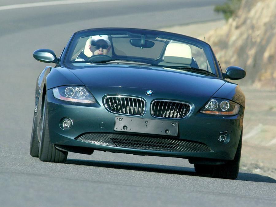  BMW Z4 Roadster Individual 2004 года  (фото 14 из 17)